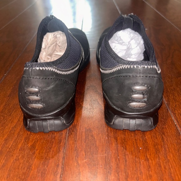 Privo by Clarks women’s slip on Shoes black comfortable sneakers flats zipper - Picture 7 of 12